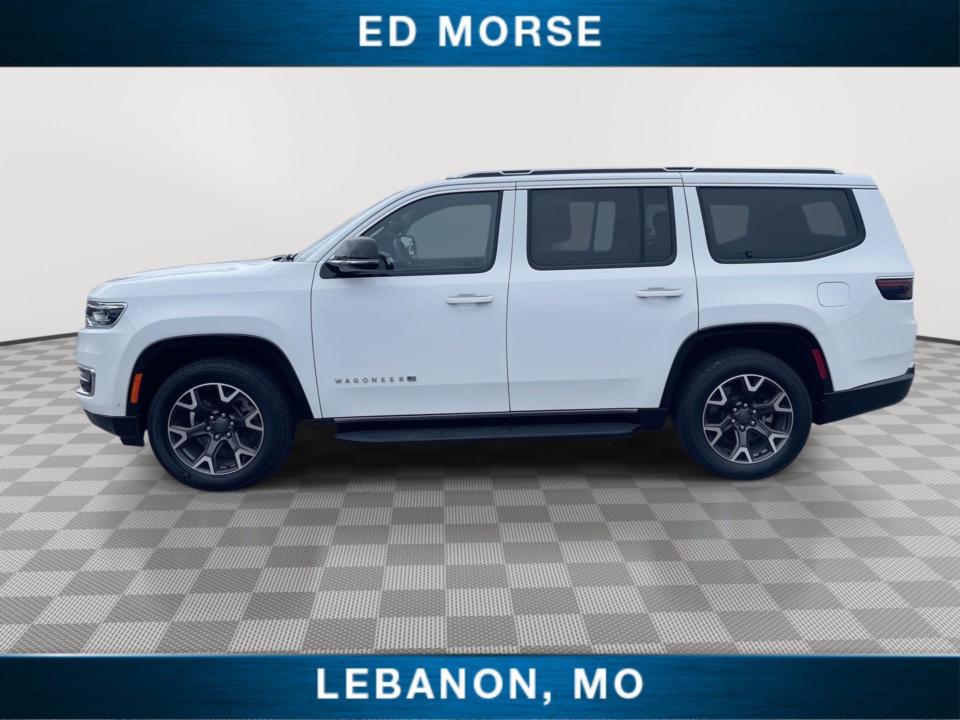Used 2024 Jeep Wagoneer Series III AWD/4WD image 5