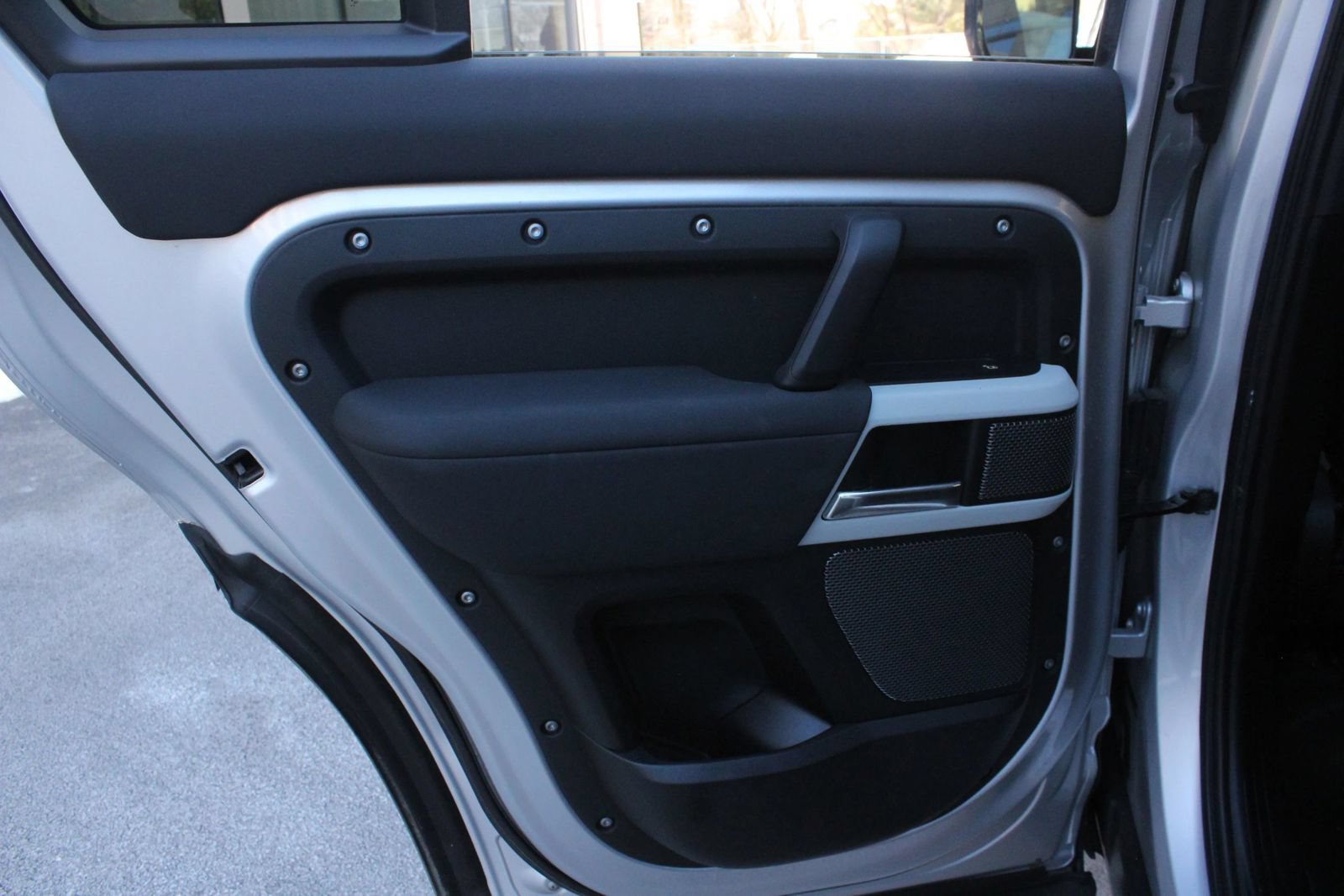 Used 2020 Land Rover Defender 110 First Edition AWD/4WD image 19