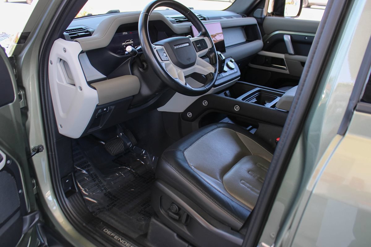 Used 2022 Land Rover Defender 110 X-Dynamic SE AWD/4WD image 13