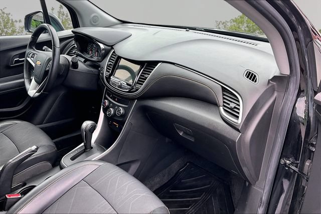Used 2019 Chevrolet Trax LT w/ LT Convenience Package AWD/4WD image 15