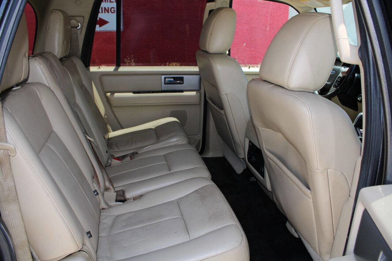 Used 2017 Ford Expedition EL Limited image 16