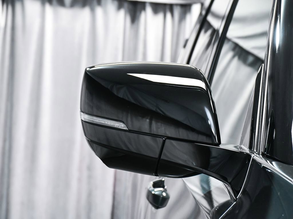 Used 2025 Nissan Armada Platinum Reserve AWD/4WD image 77