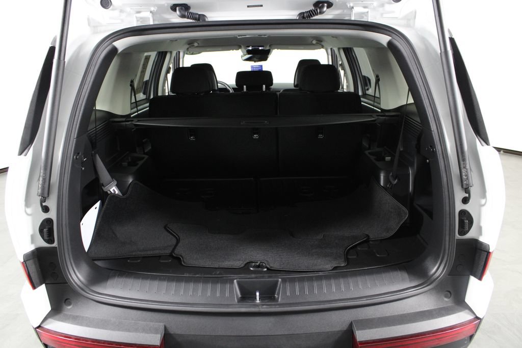Certified 2026 Hyundai Santa Fe SE FWD image 18