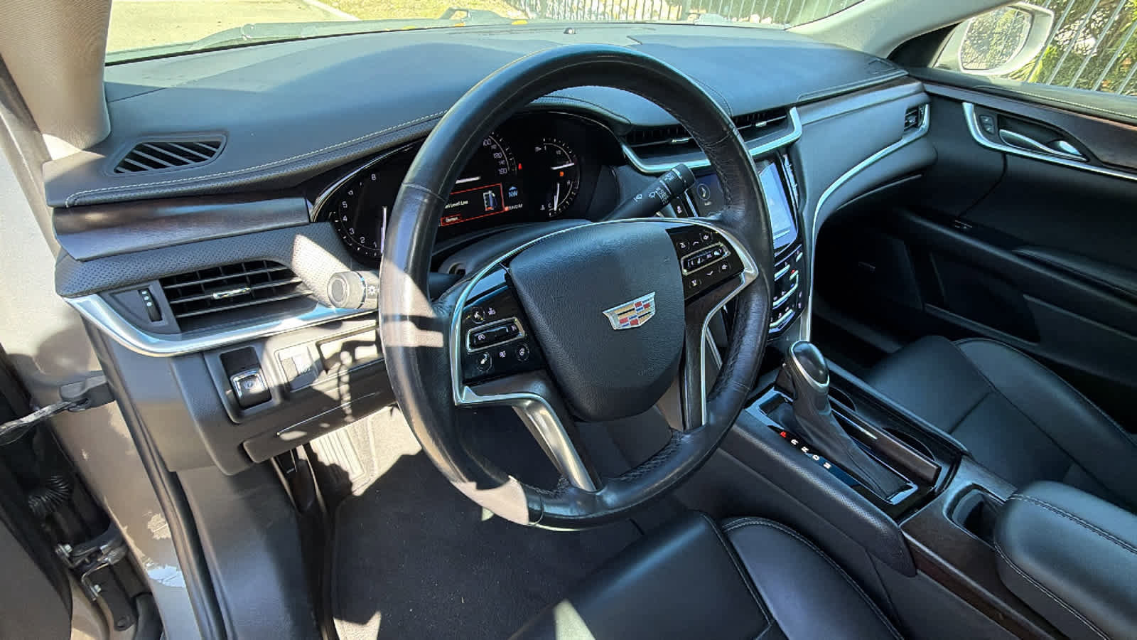 Used 2019 Cadillac XTS Luxury image 10