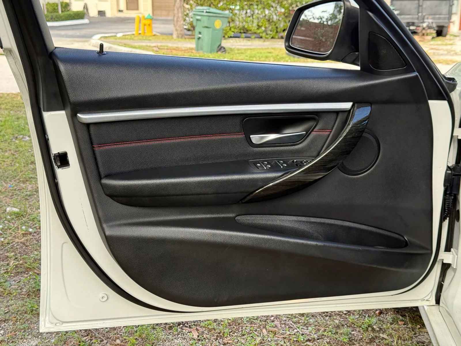 Used 2018 BMW 330i Sedan image 10