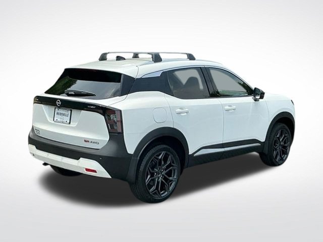 New 2026 Nissan Kicks SR w/ Cold Weather Package AWD/4WD image 7
