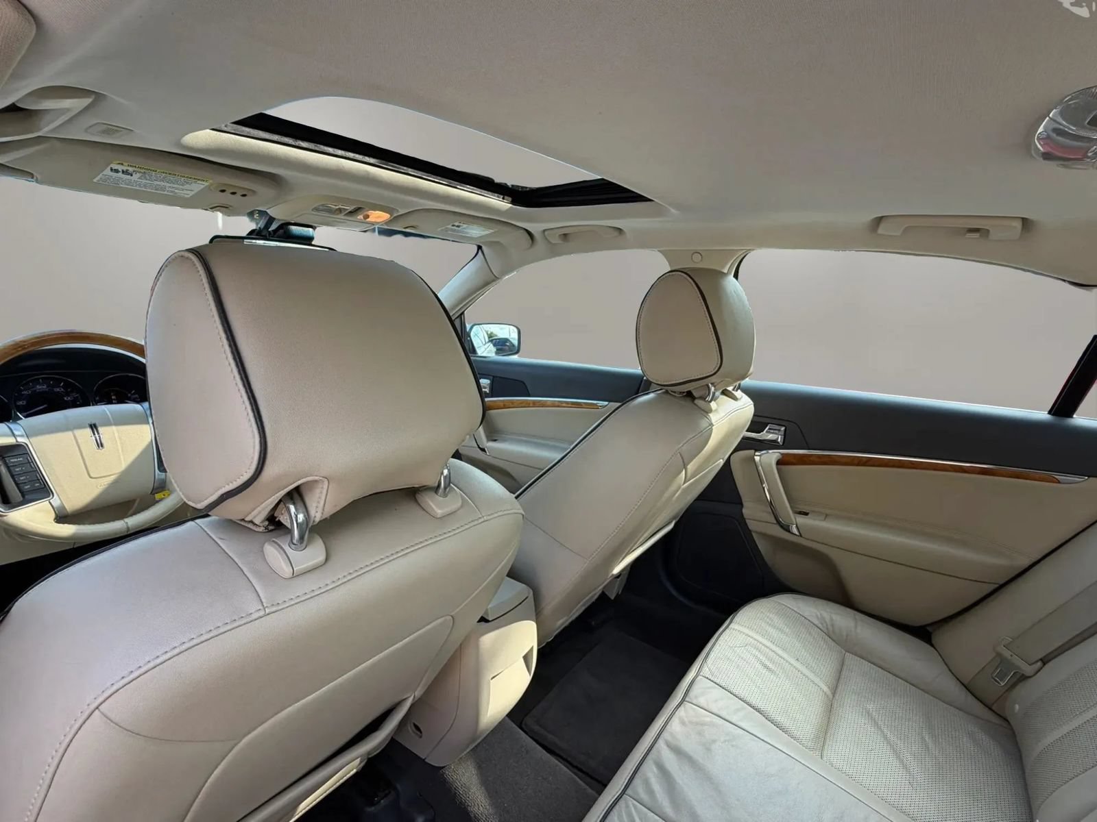 Used 2012 Lincoln MKZ FWD image 19