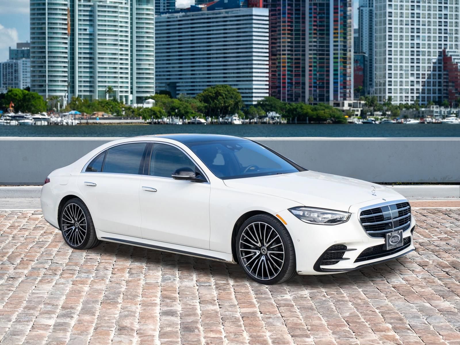 Used 2022 Mercedes-Benz S 500 S 500 w/ AMG Line Package image 9