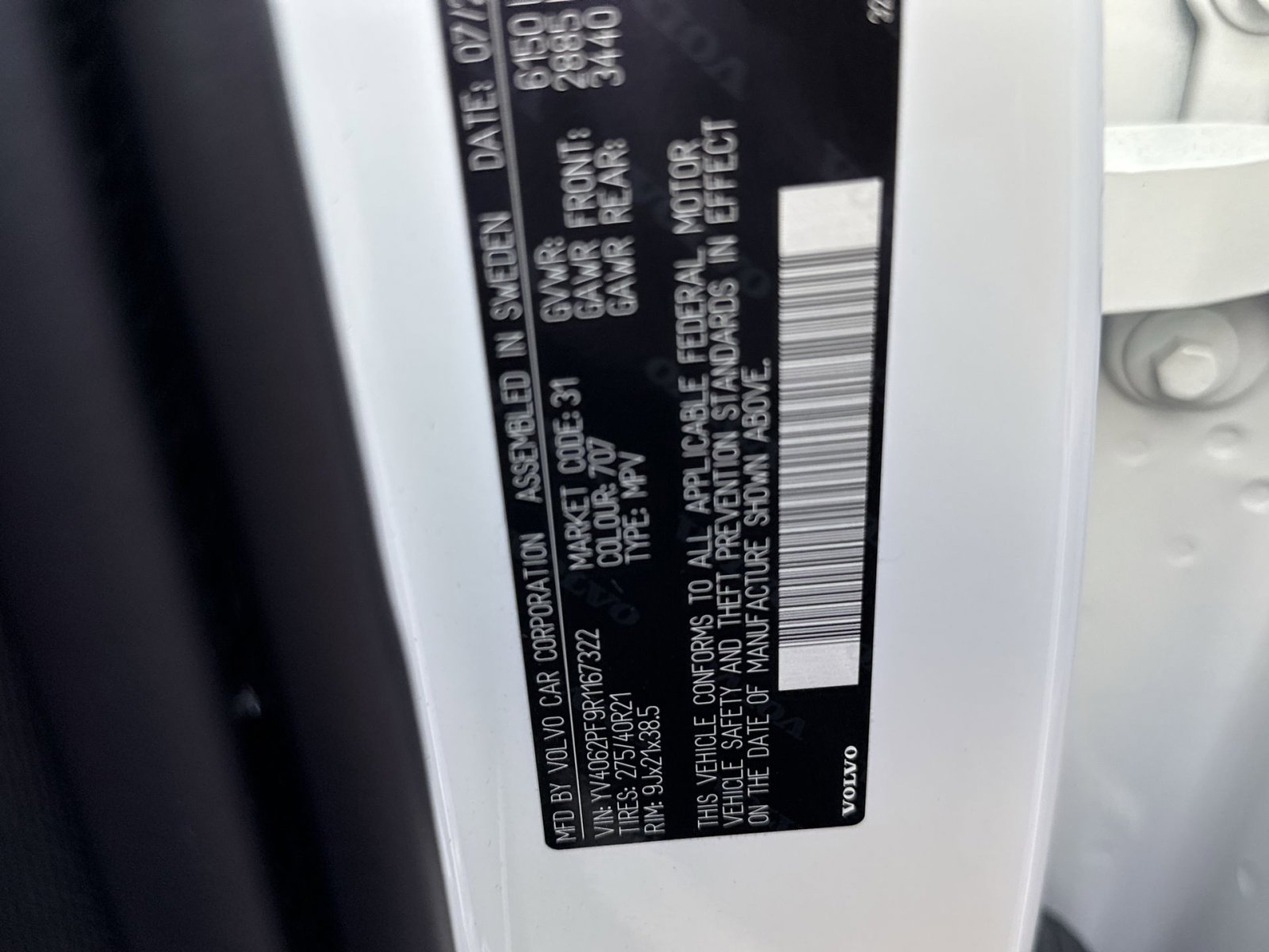 Used 2024 Volvo XC90 B6 Ultimate w/ Protection Package image 30