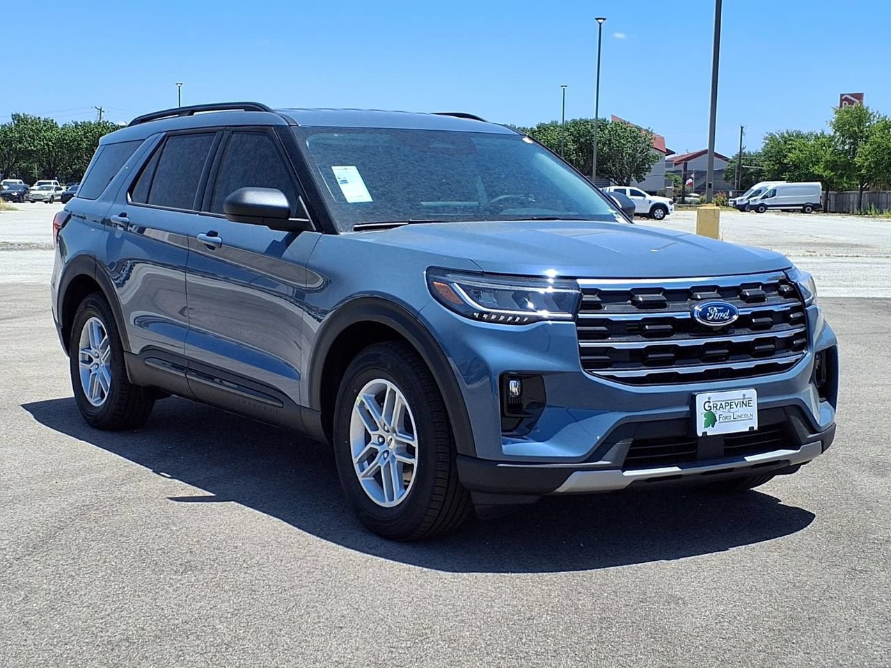 New 2026 Ford Explorer Active w/ Active Comfort Package RWD image 3