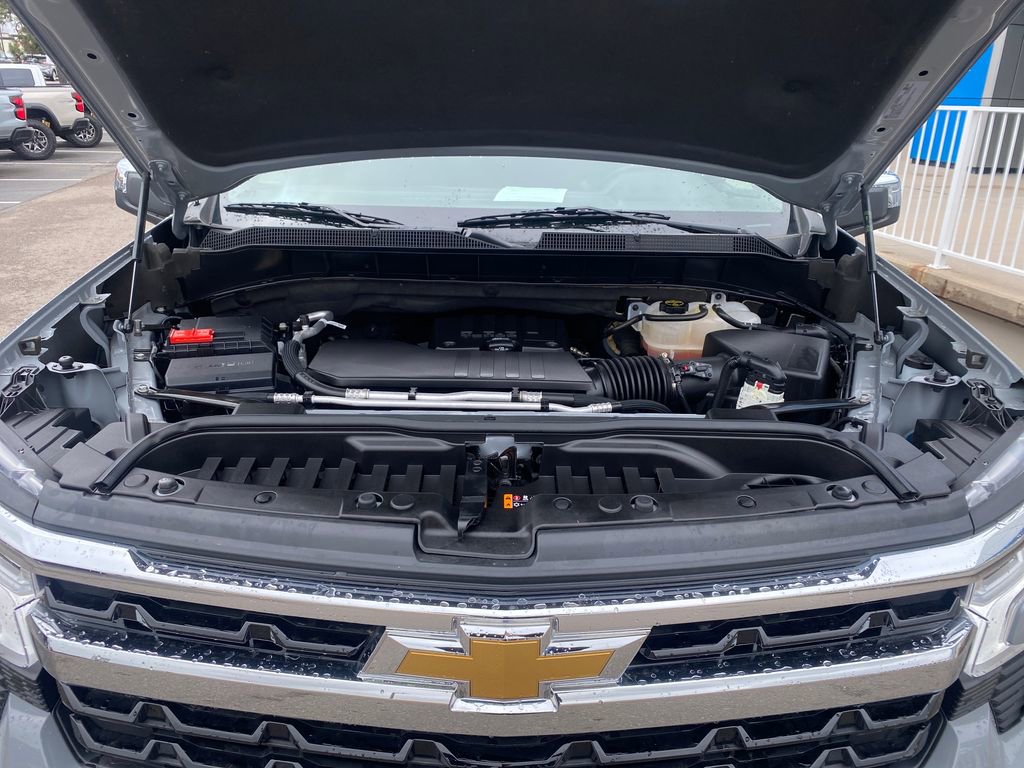Used 2024 Chevrolet Silverado 1500 LT AWD/4WD image 22