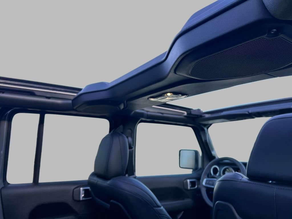 Used 2023 Jeep Wrangler Unlimited Rubicon 4xe w/ Safety Group image 18