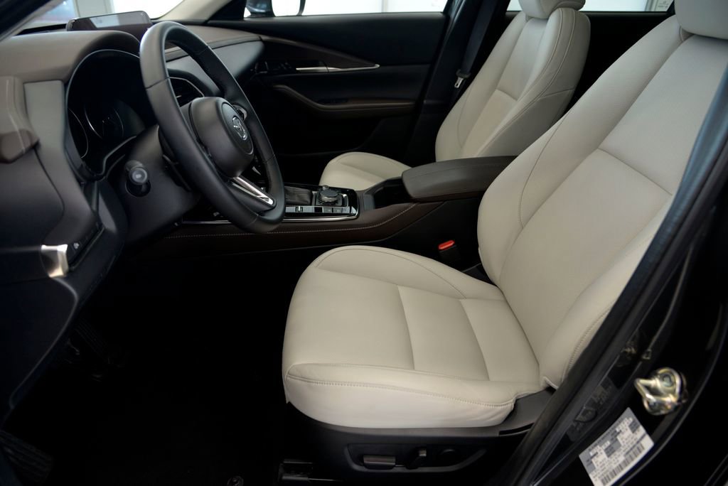 Certified 2025 MAZDA CX-30 AWD 2.5 S w/ Premium Package image 15