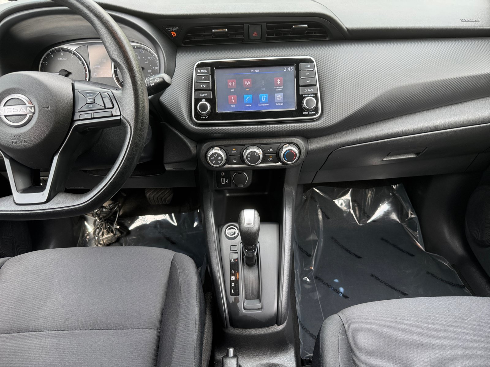 Used 2023 Nissan Kicks S FWD image 15