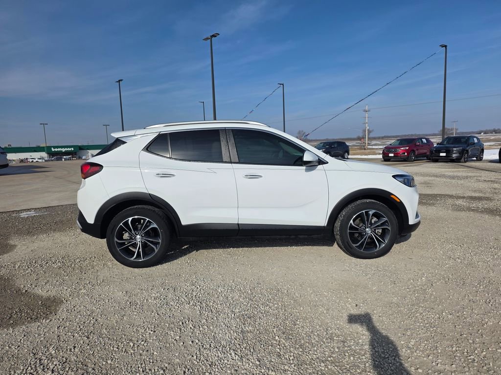 Used 2023 Buick Encore GX Select image 3