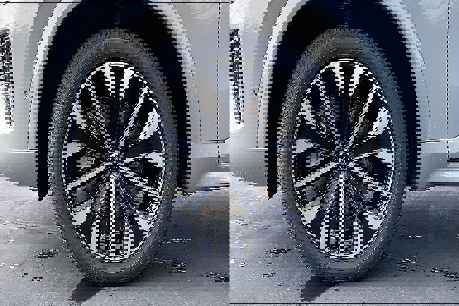 New 2026 Volvo XC90 T8 Ultra image 14