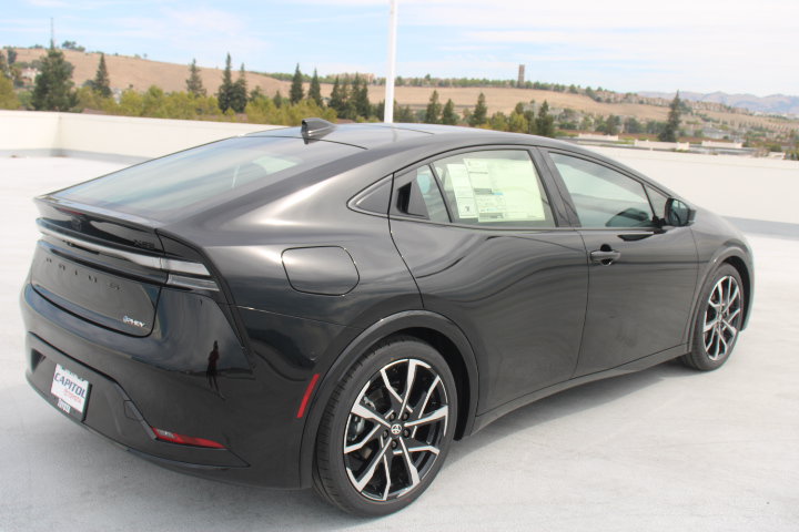 New 2027 Toyota Prius Plug-In Hybrid w/ Limited Premium Package FWD image 3