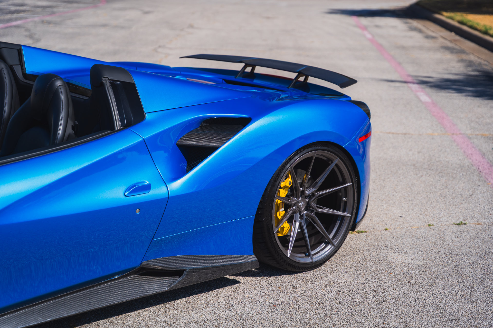 Used 2017 Ferrari 488 Spider RWD image 12