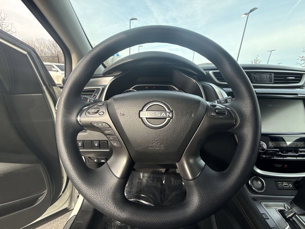 Used 2023 Nissan Murano S AWD/4WD image 14