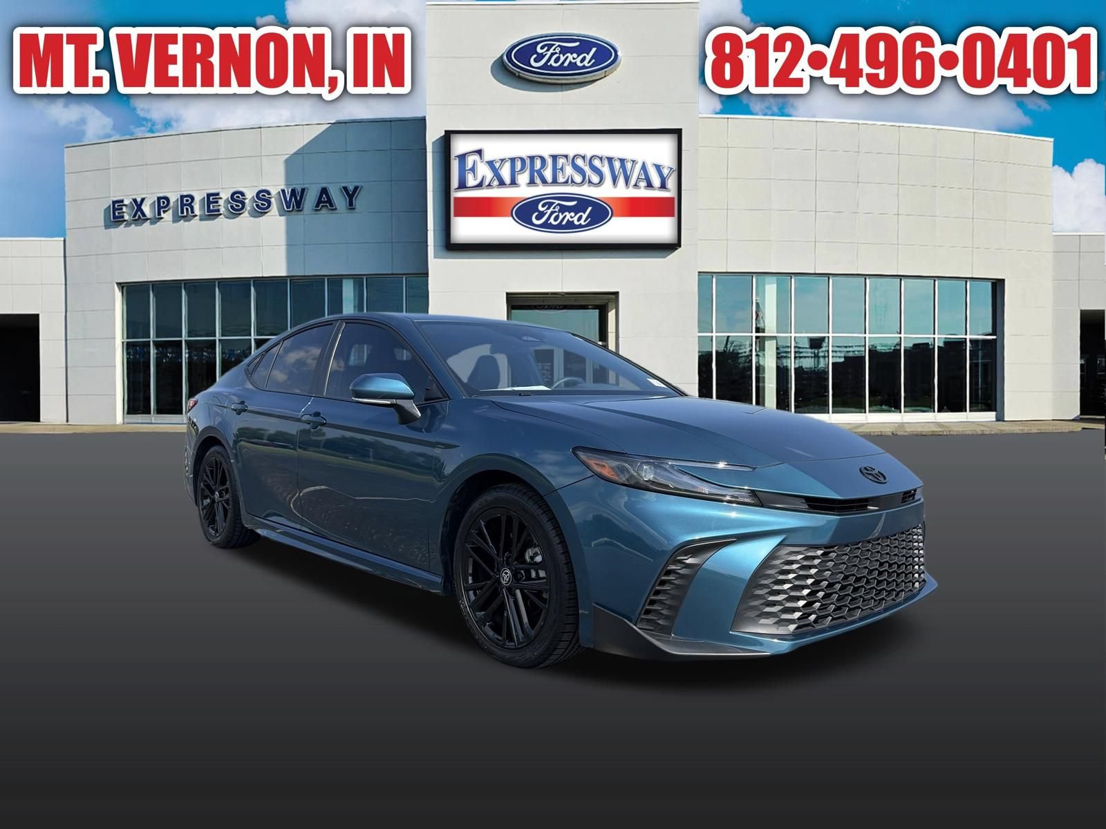 Used 2025 Toyota Camry SE FWD image 4