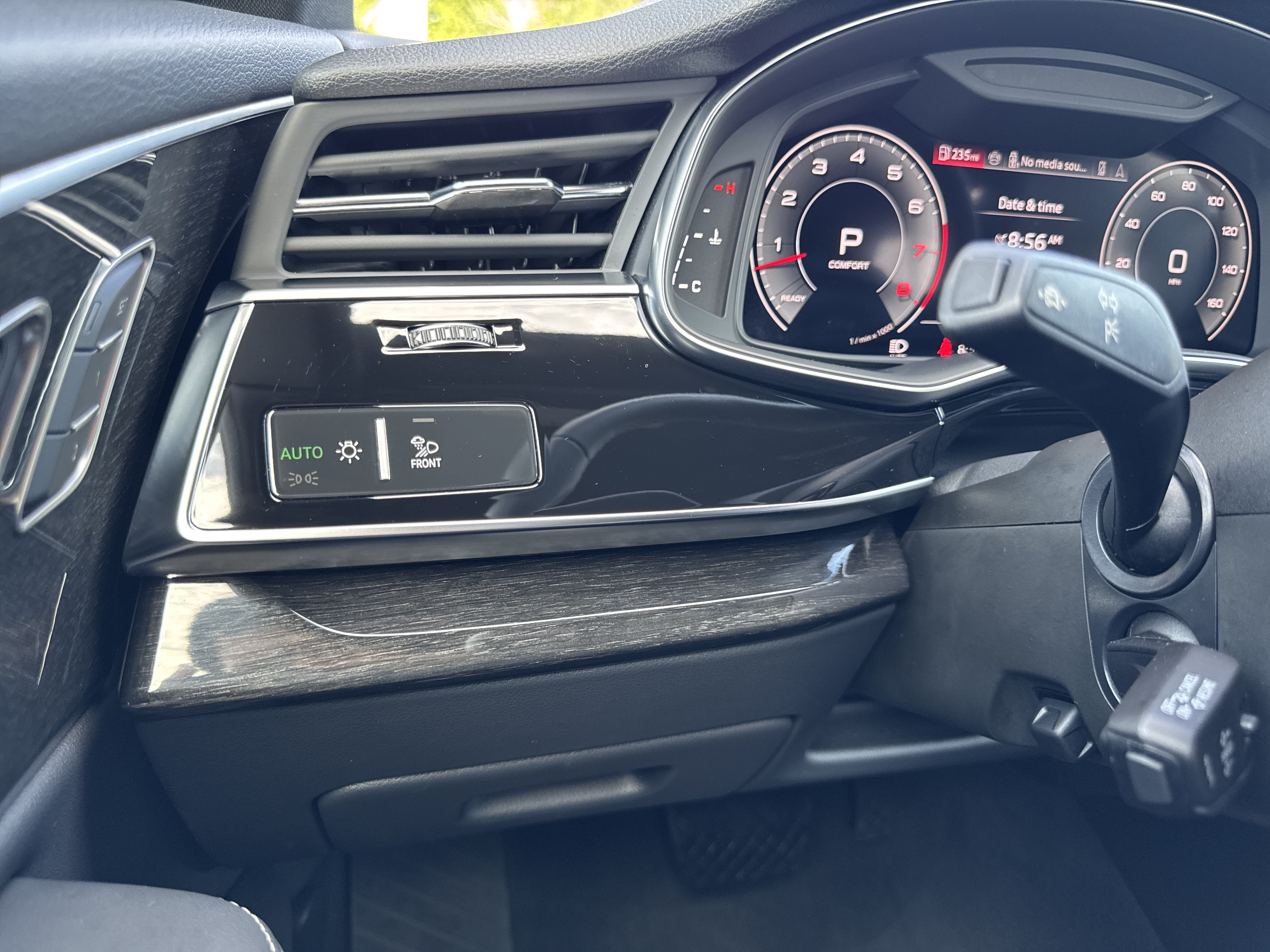 Certified 2026 Audi Q8 Premium Plus w/ Premium Plus Package AWD/4WD image 31