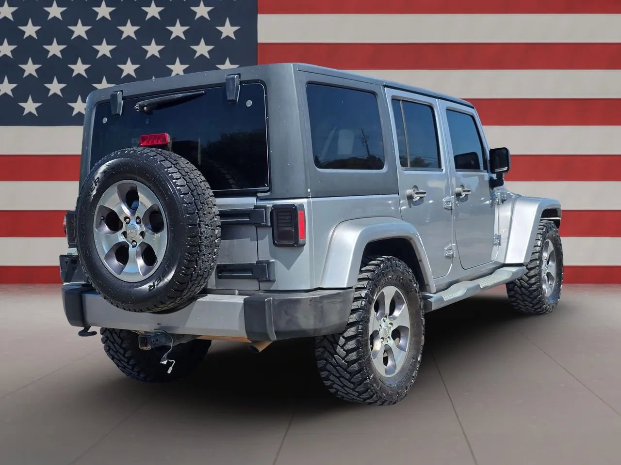 Used 2016 Jeep Wrangler Unlimited Sahara w/ Connectivity Group image 5