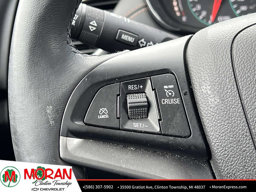 Certified 2022 Chevrolet Trax LT w/ LT Convenience Package image 25