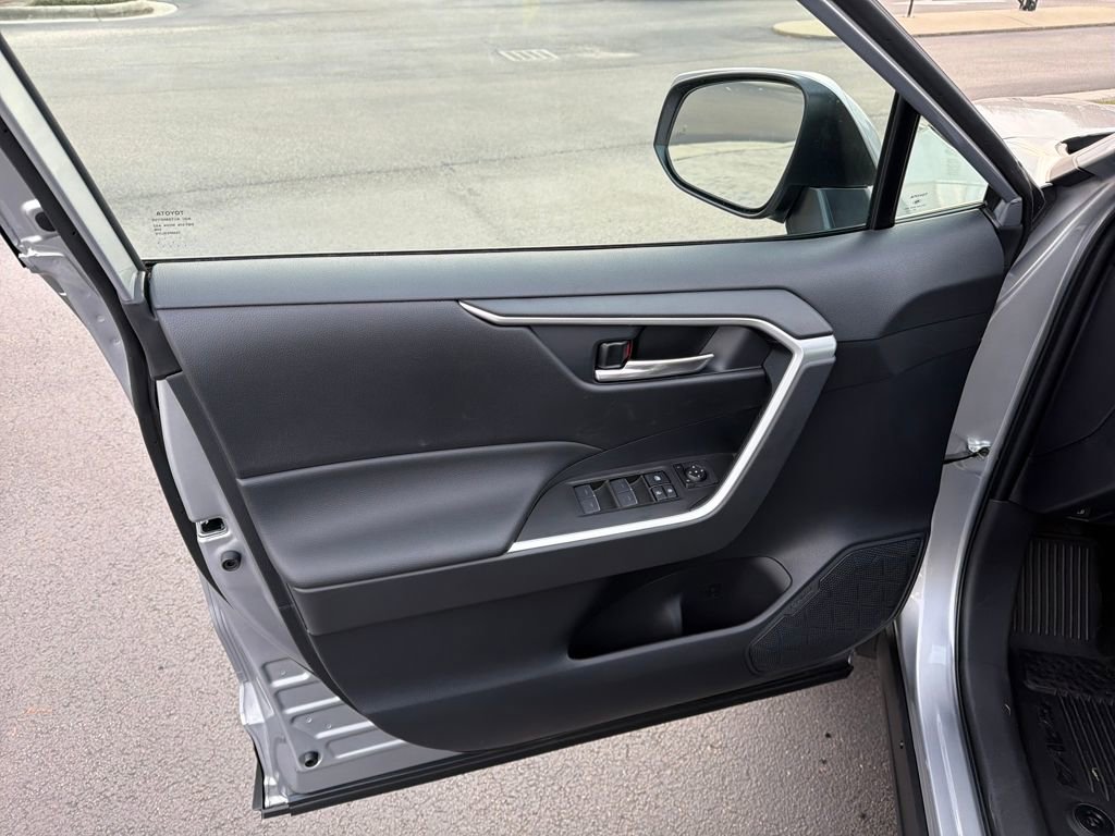 New 2025 Toyota RAV4 XLE image 9