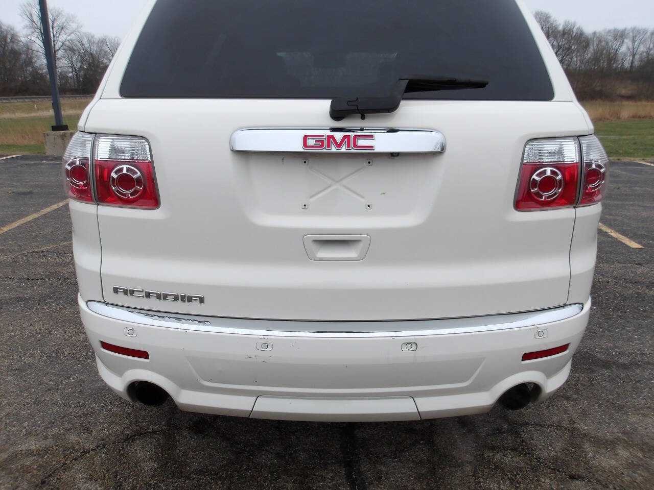 Used 2011 GMC Acadia Denali image 40