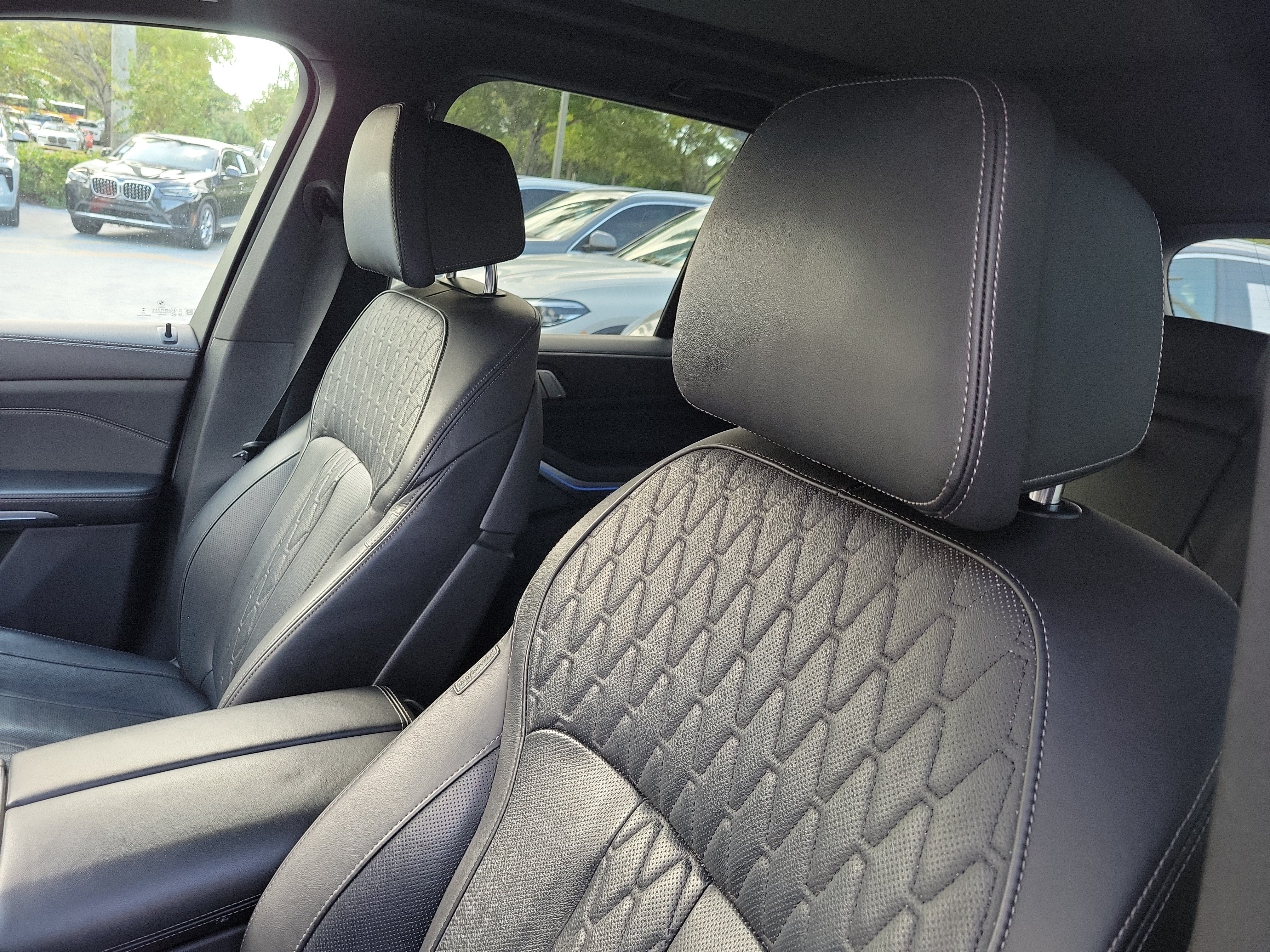 Used 2025 BMW X5 xDrive50e AWD/4WD image 15