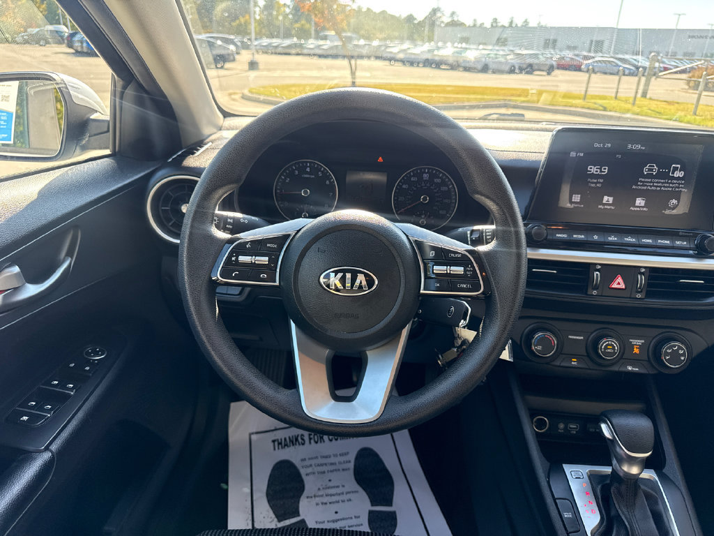 Used 2020 Kia Forte LXS FWD image 19