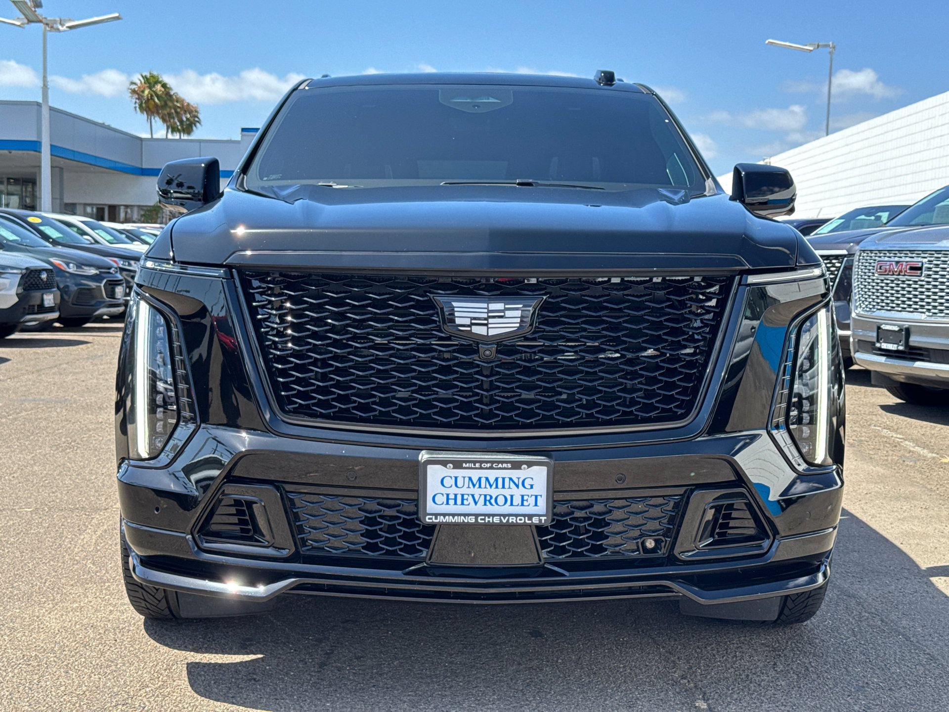 Used 2025 Cadillac Escalade V AWD/4WD image 4