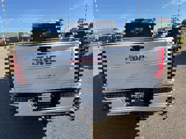 Certified 2025 GMC Sierra 3500 Denali w/ Denali Reserve Package image 4