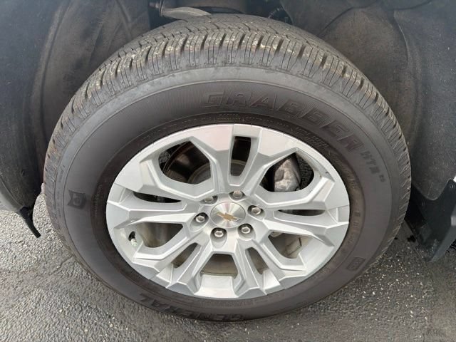 Used 2025 Chevrolet Silverado 1500 LTZ w/ Technology Package AWD/4WD image 31