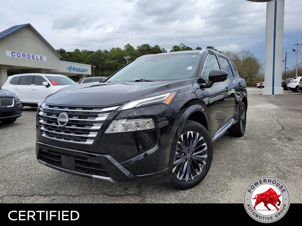 Used 2025 Nissan Rogue Platinum image 1