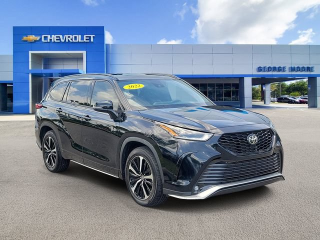 Used 2022 Toyota Highlander XSE