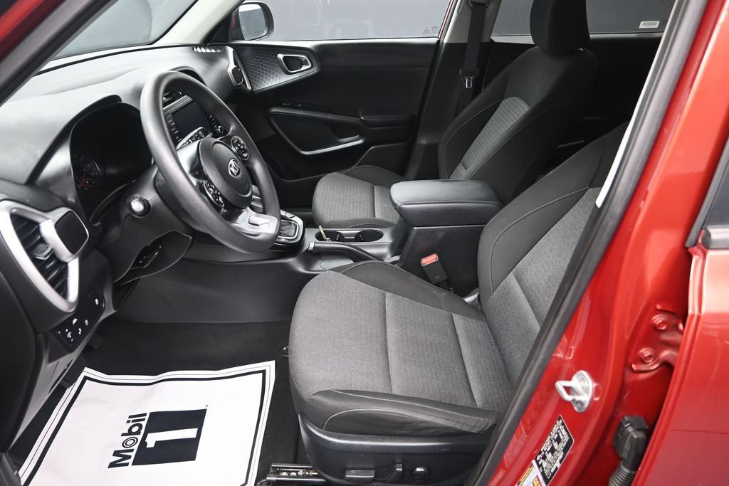 Certified 2021 Kia Soul S FWD image 13