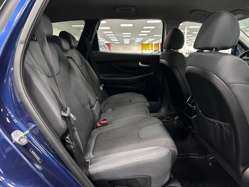 Used 2020 Hyundai Santa Fe SE image 30