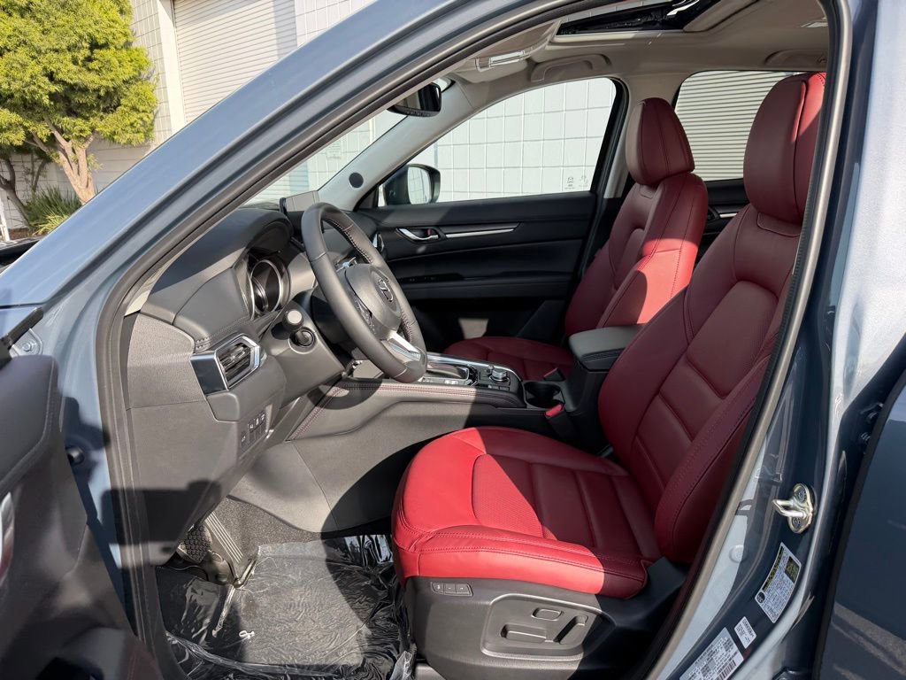 New 2025 MAZDA CX-5 Carbon Edition image 16
