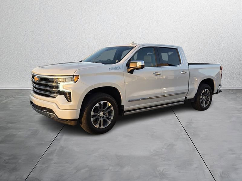 Used 2024 Chevrolet Silverado 1500 High Country w/ Z71 Off-Road Package image 2