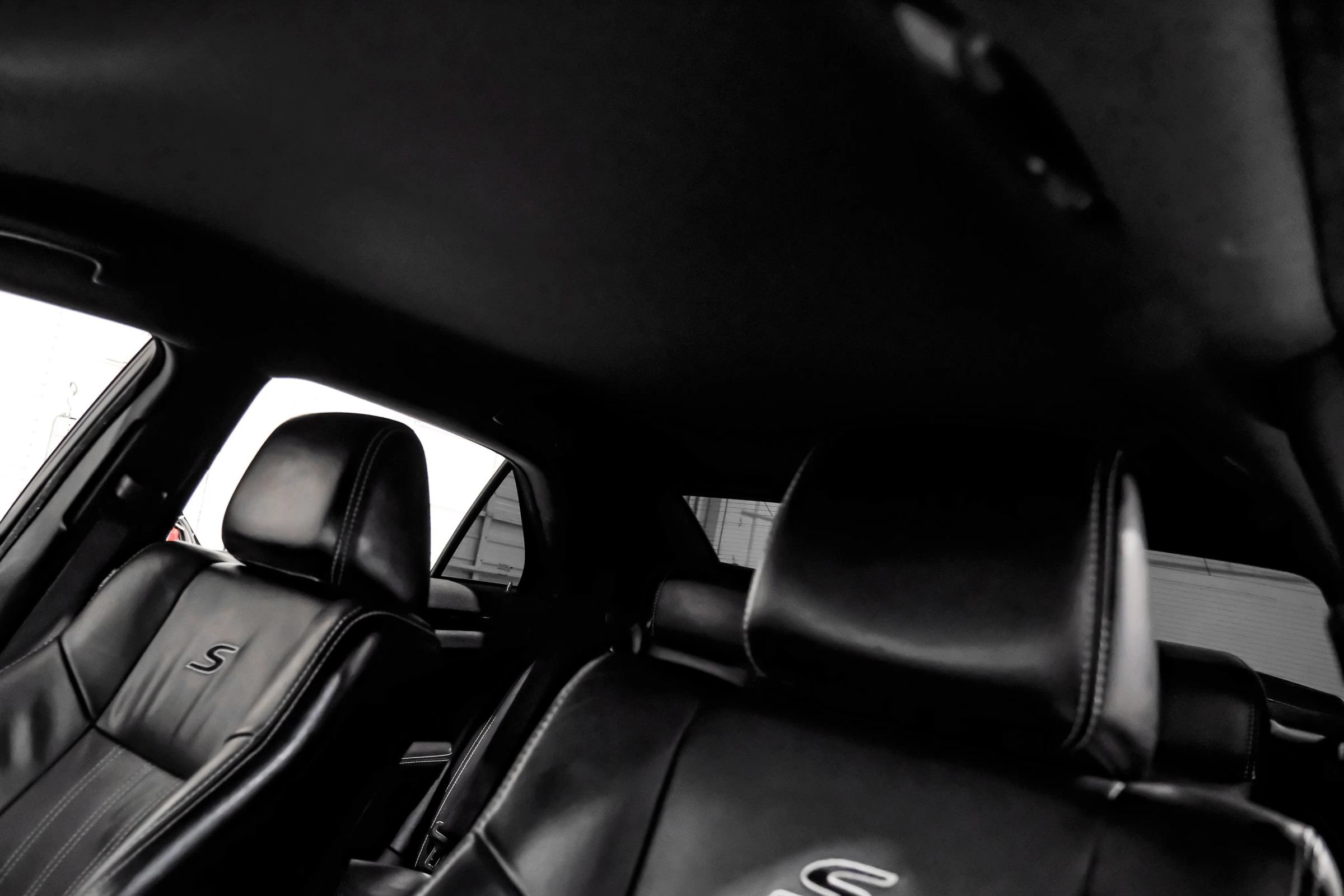 Used 2015 Chrysler 300 S RWD image 29