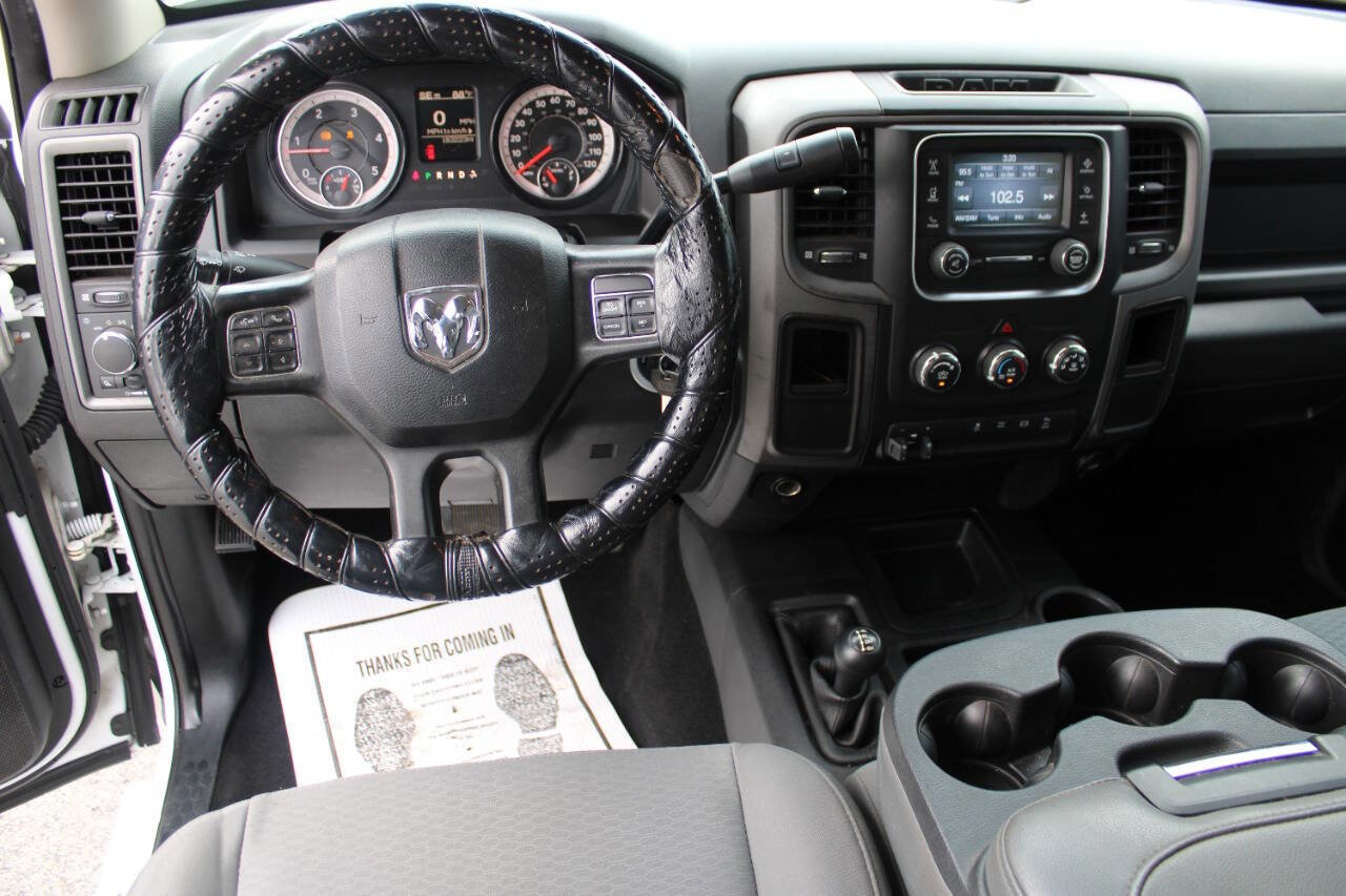 Used 2018 RAM 2500 Tradesman w/ Chrome Appearance Group image 20