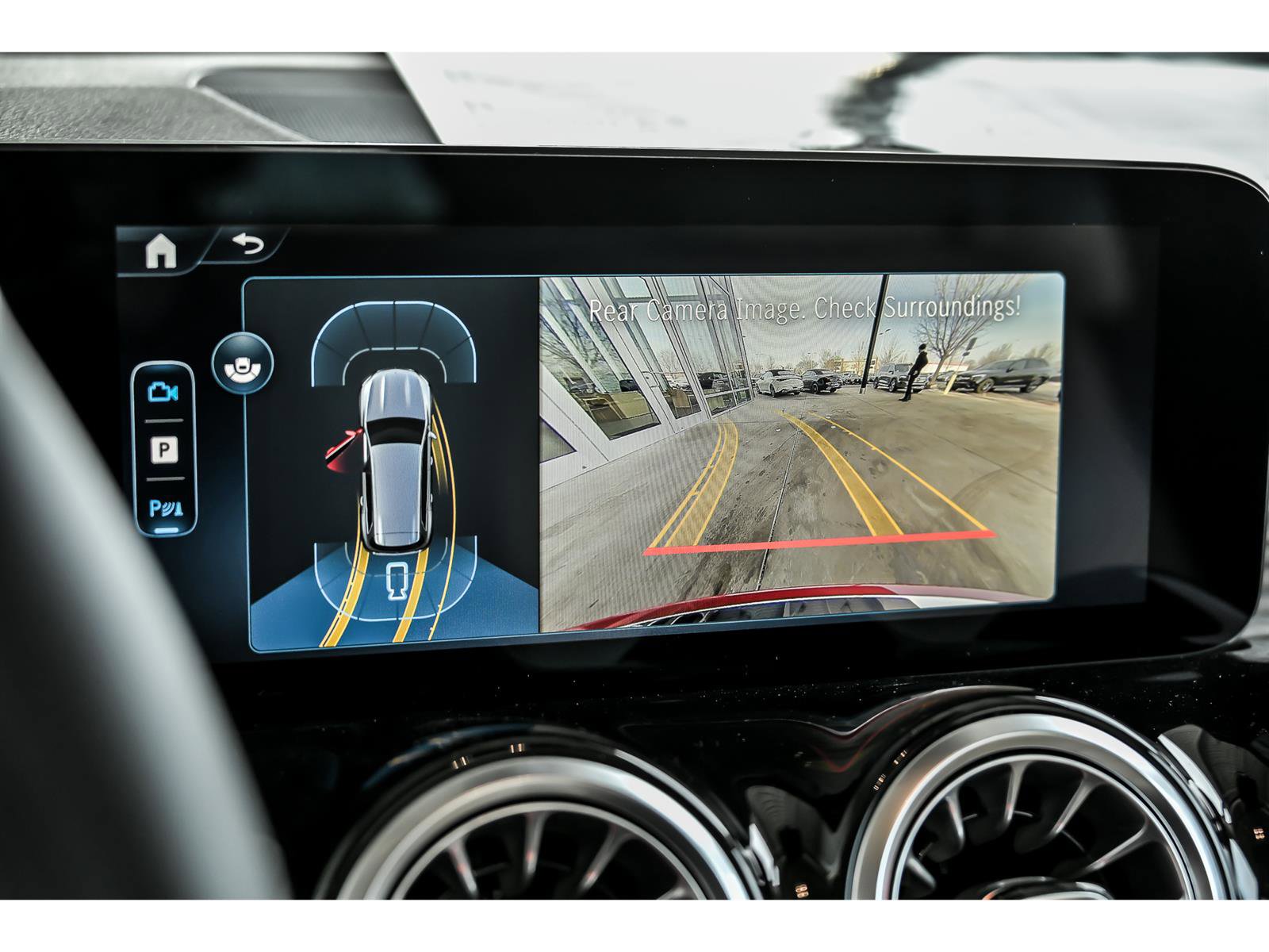 New 2026 Mercedes-Benz GLB 250 4MATIC image 14