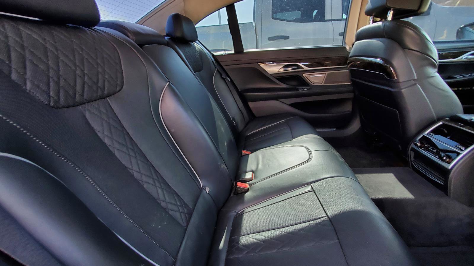 Used 2016 BMW 750i xDrive image 6