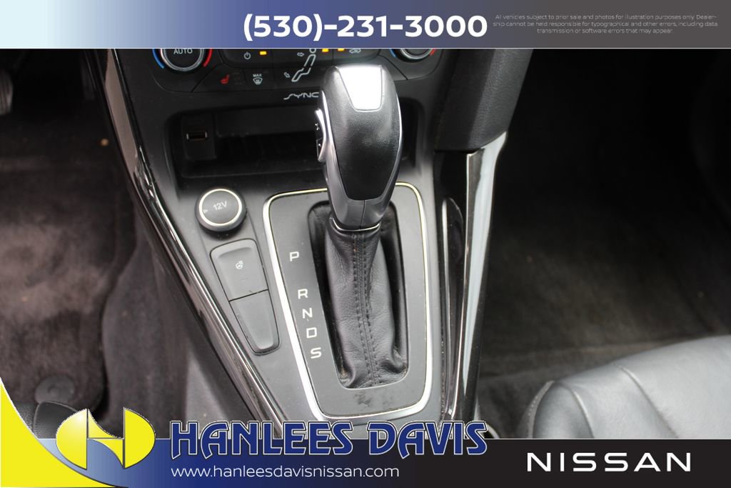 Used 2017 Ford Focus Titanium FWD image 18