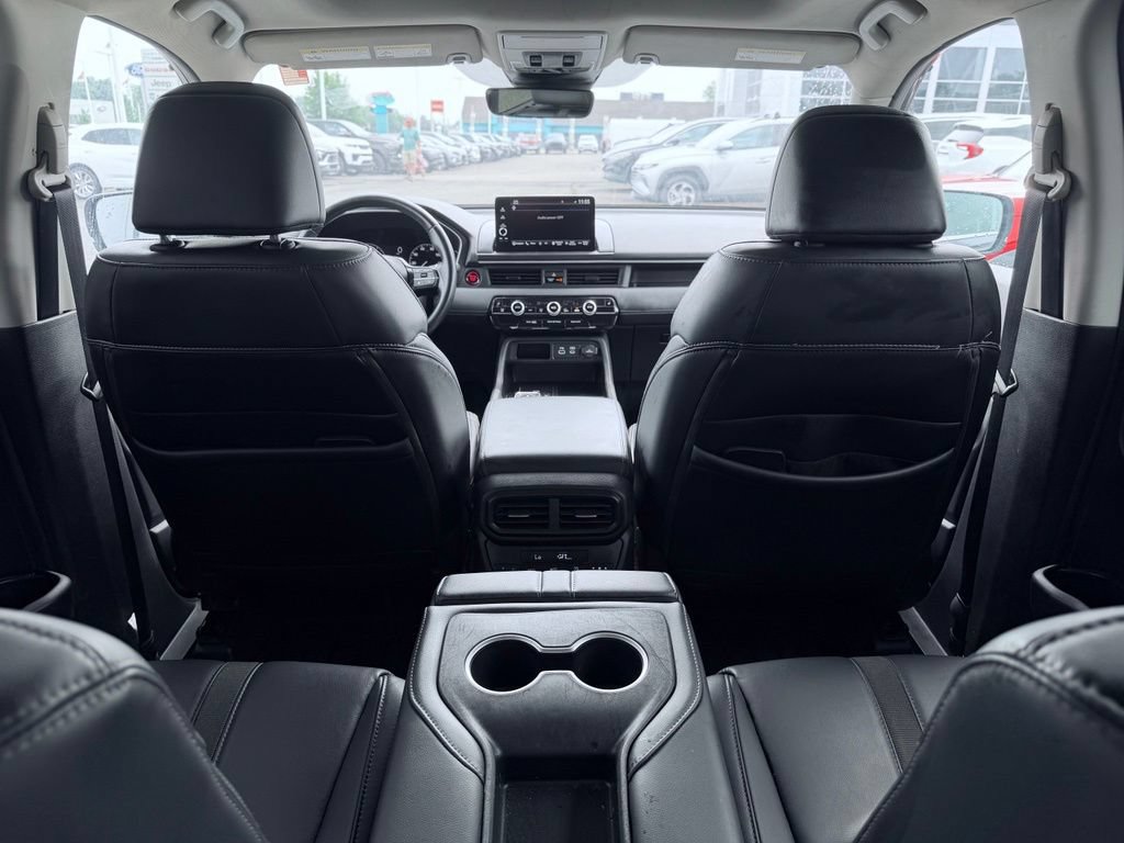 Used 2025 Honda Pilot Touring image 29
