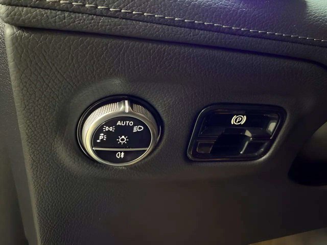 Used 2023 Mercedes-Benz EQE 350+ SUV image 34