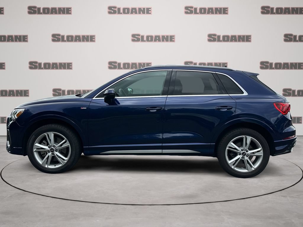 Certified 2022 Audi Q3 2.0T Premium Plus w/ Premium Plus Package AWD/4WD image 2