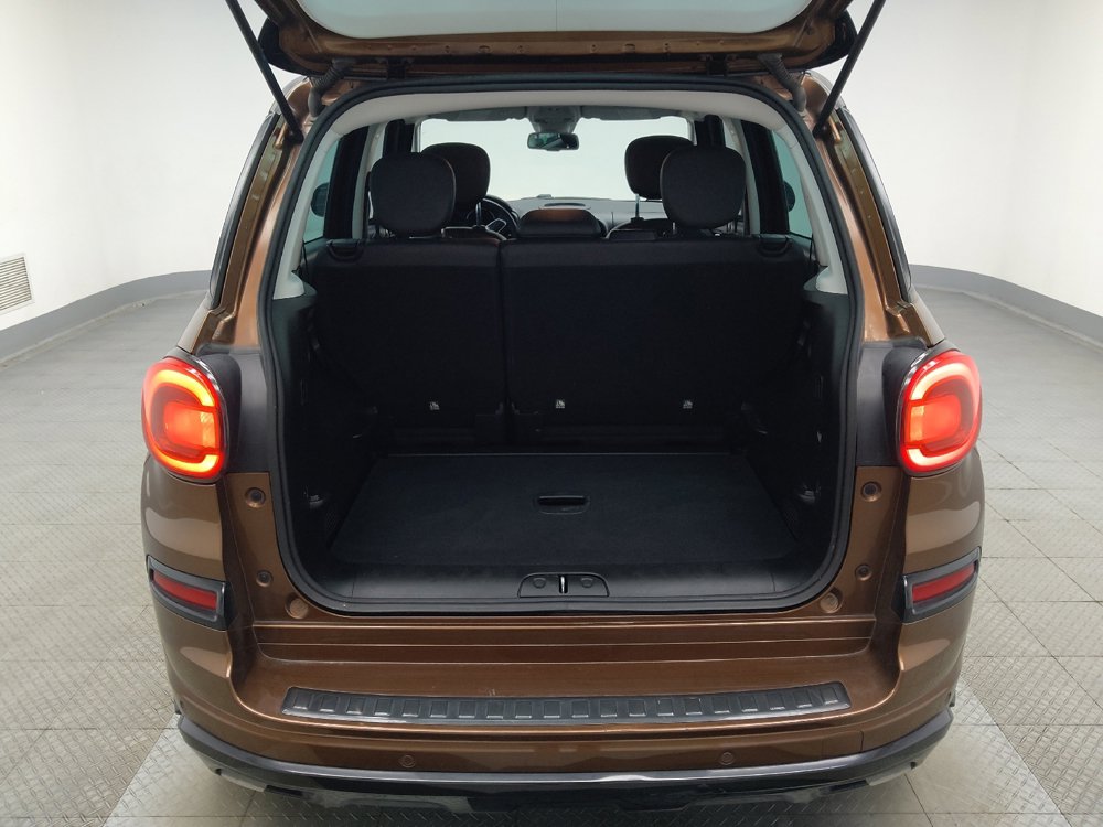 Used 2020 FIAT 500L Trekking w/ Popular Equipment Group FWD image 29