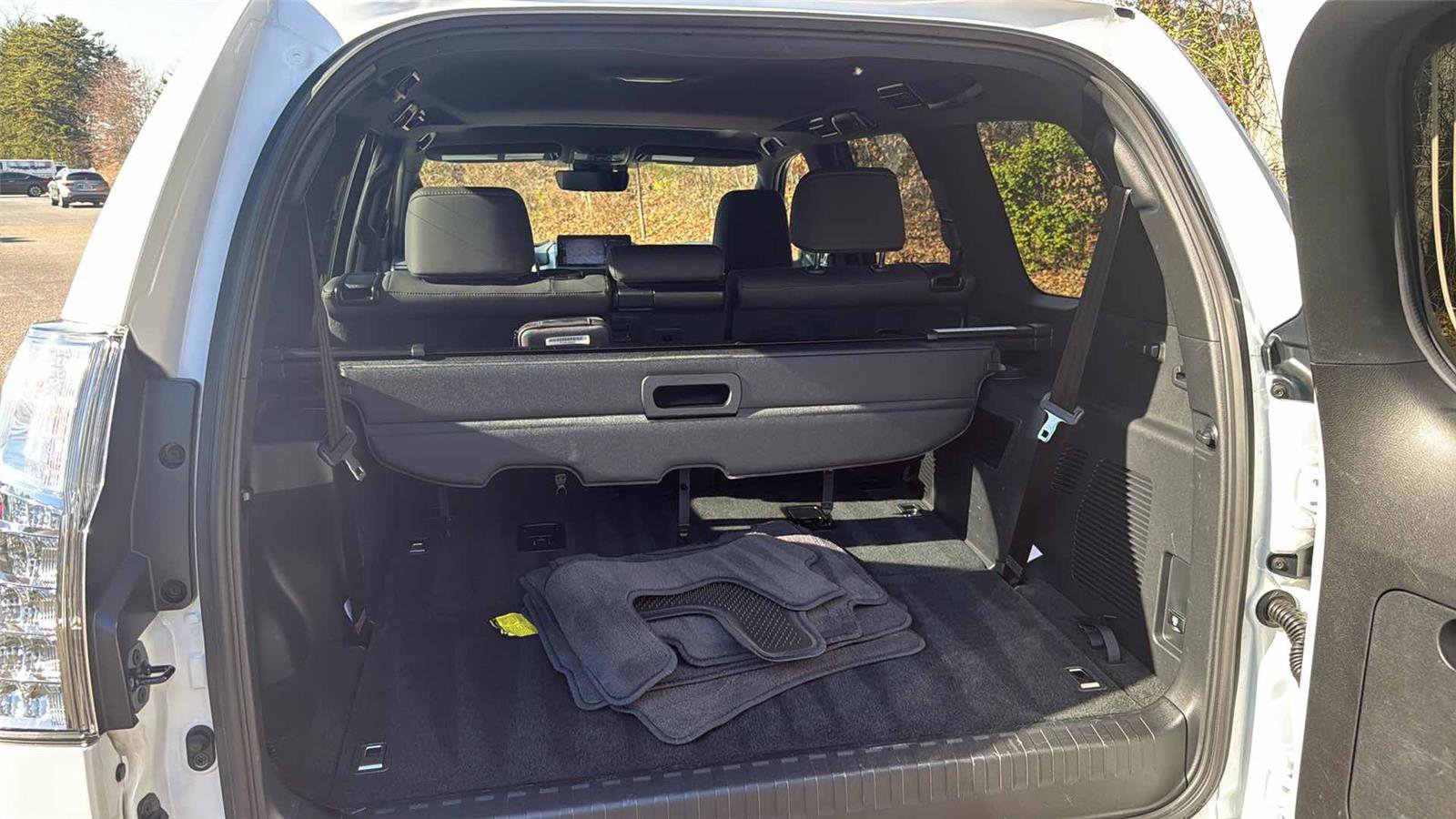 Used 2023 Lexus GX 460 Premium image 28